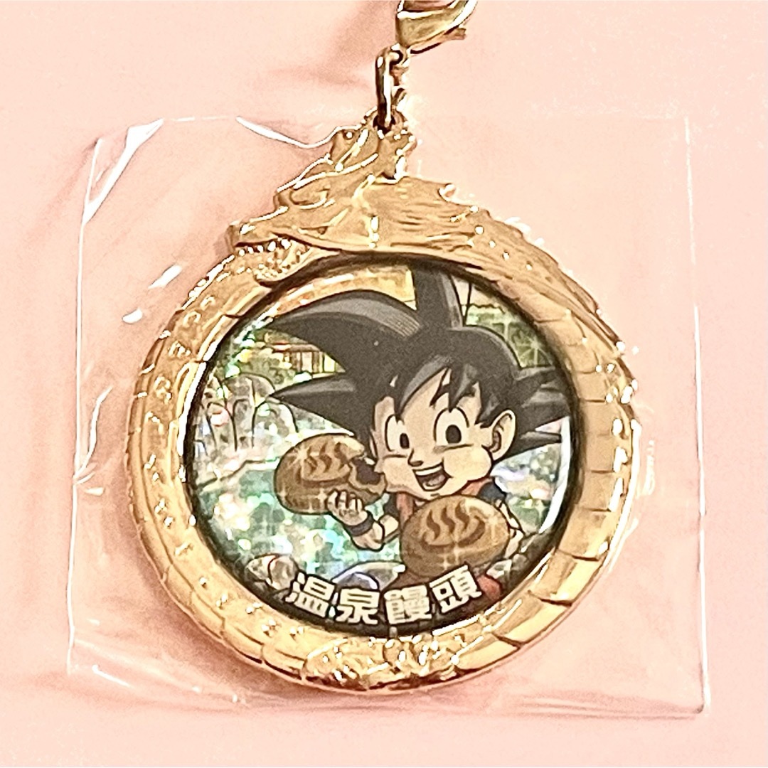 ドラゴンボール(ドラゴンボール)の【新品・未開封】ドラゴンボール超★温泉饅頭メタルストラップ　2個セット　メダル エンタメ/ホビーのおもちゃ/ぬいぐるみ(キャラクターグッズ)の商品写真