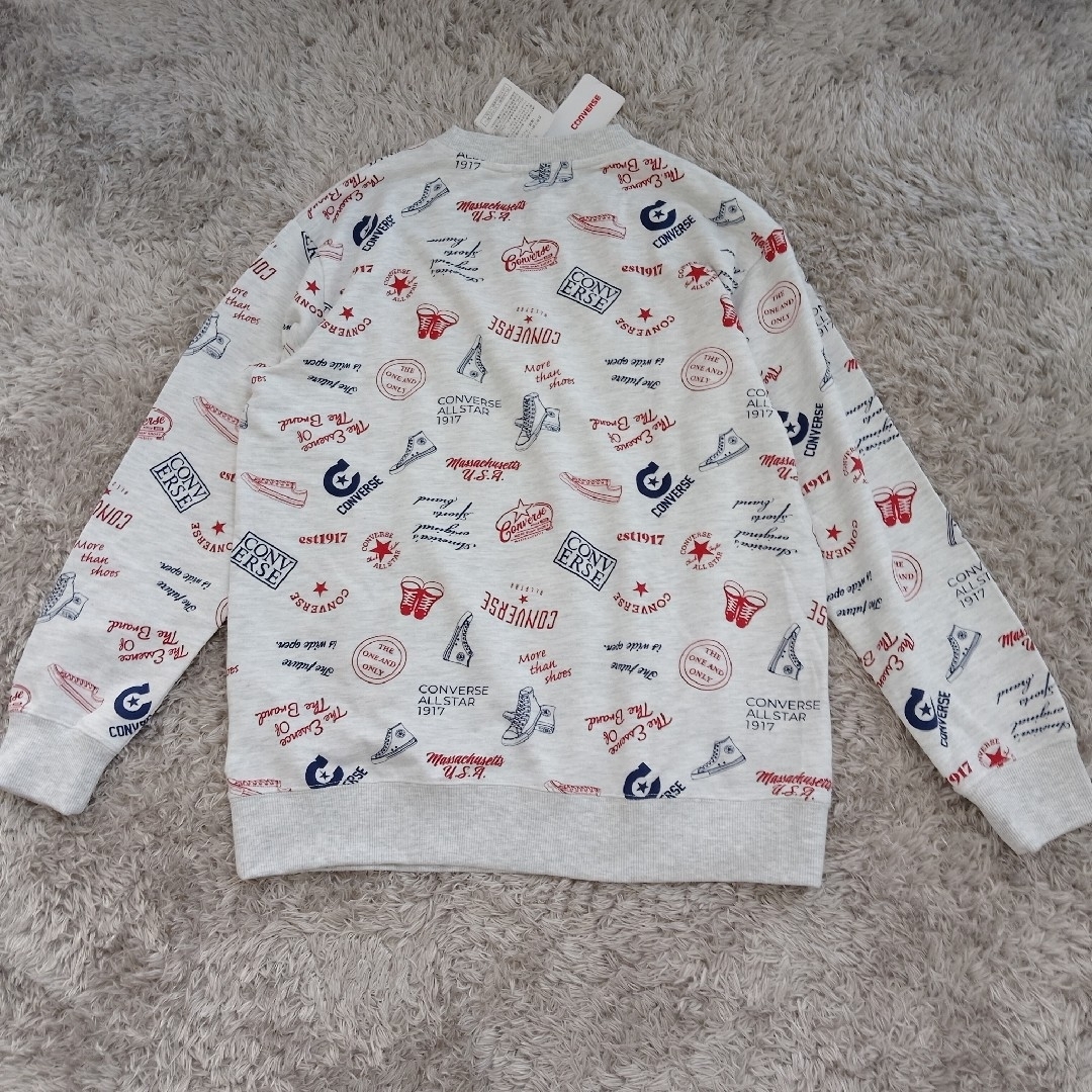 CONVERSE(コンバース)の新品　コンバース　トレーナー　総柄　スニーカー柄　Lサイズ レディースのトップス(トレーナー/スウェット)の商品写真