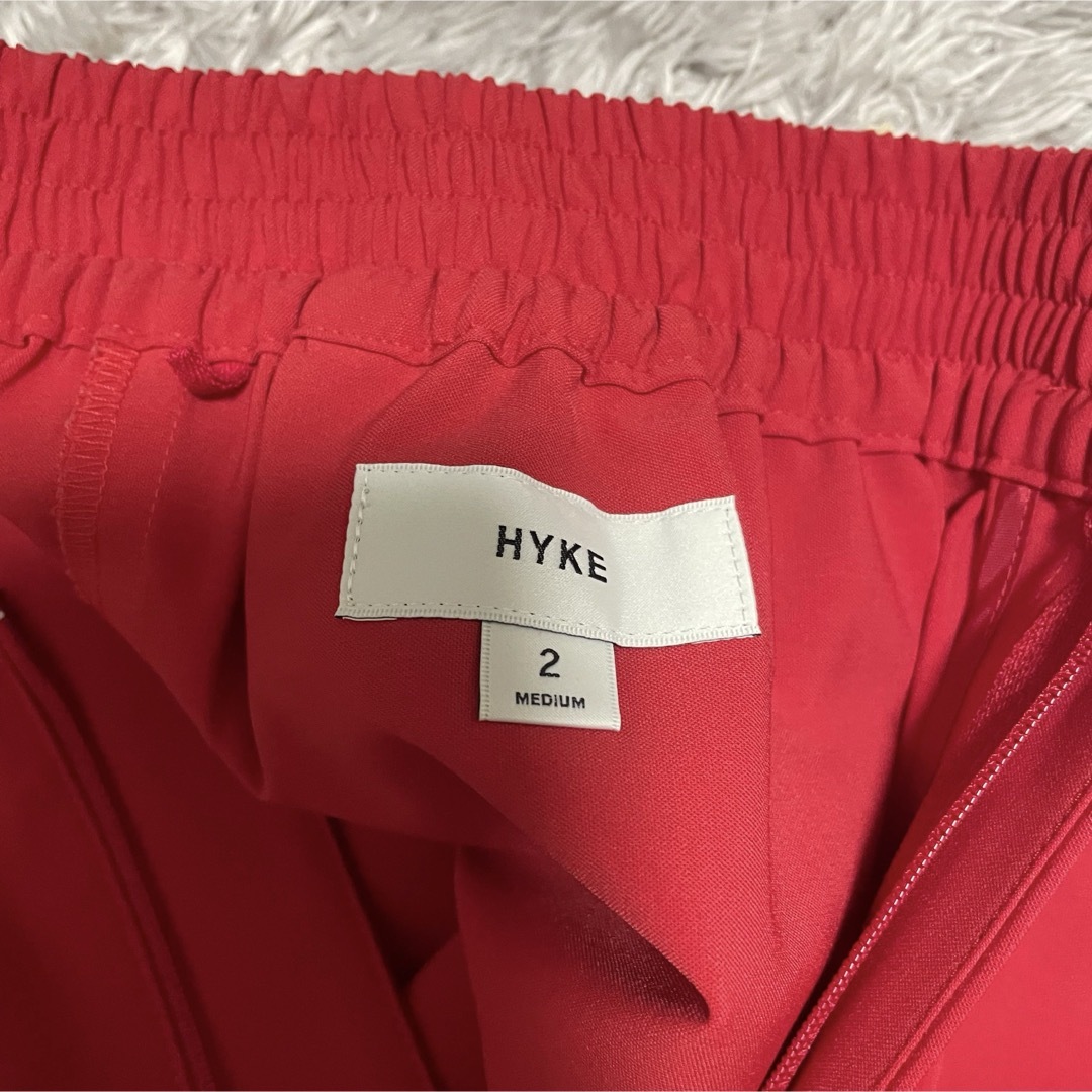 HYKE(ハイク)の極美品　HYKE ハイク STRETCH WIDE LEG PANTSストレッチ レディースのパンツ(カジュアルパンツ)の商品写真
