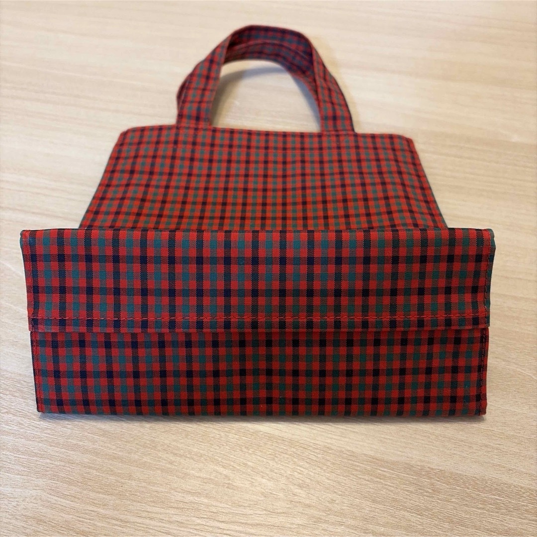 familiar(ファミリア)のファミリア トートバッグ 小 赤チェック レディースのバッグ(トートバッグ)の商品写真