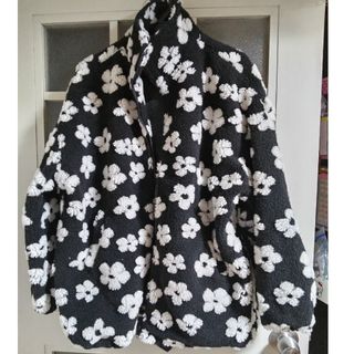 フリースブルゾン