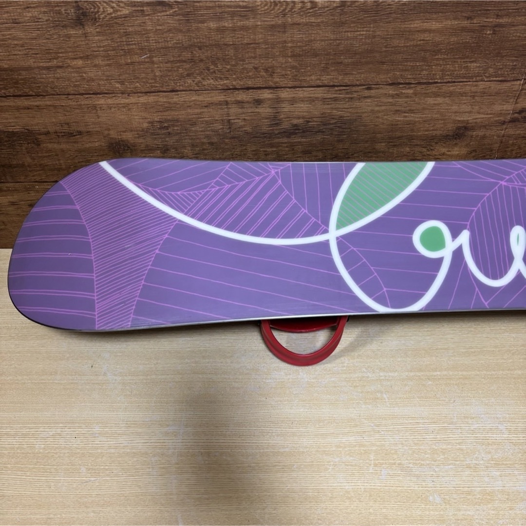 BURTON(バートン)のBURTON バートン　ZUMA　レディース　スノーボード2点セット　139cm スポーツ/アウトドアのスノーボード(ボード)の商品写真