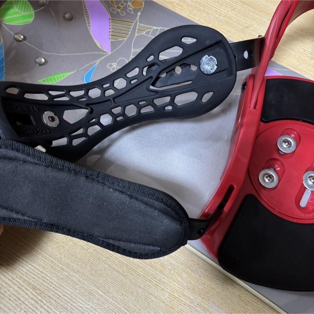 BURTON(バートン)のBURTON バートン　ZUMA　レディース　スノーボード2点セット　139cm スポーツ/アウトドアのスノーボード(ボード)の商品写真