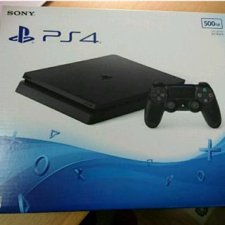 ソニー(SONY)のPS4本体（ジェット・ブラック 500GB)(家庭用ゲーム機本体)