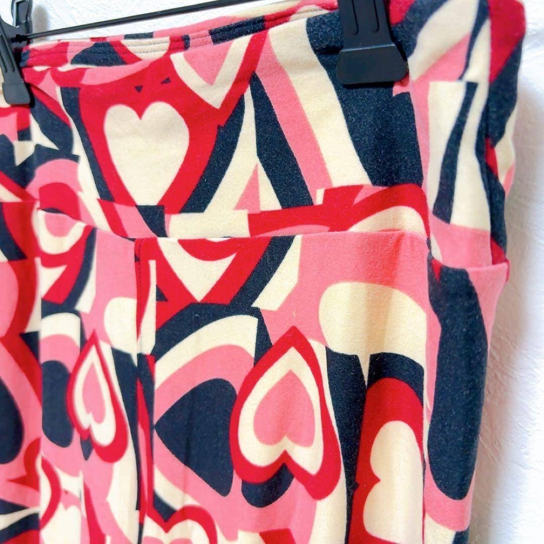 7-2 LuLaRoe ハート スパッツ ワンサイズ 柄物 派手 レギンス 赤 レディースのパンツ(スキニーパンツ)の商品写真