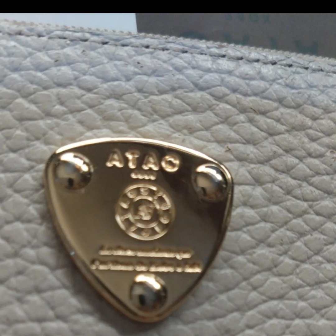 ATAO(アタオ)の最薄長財布「slimo(スリモ)」シリーズ　ホワイト系 レディースのファッション小物(財布)の商品写真