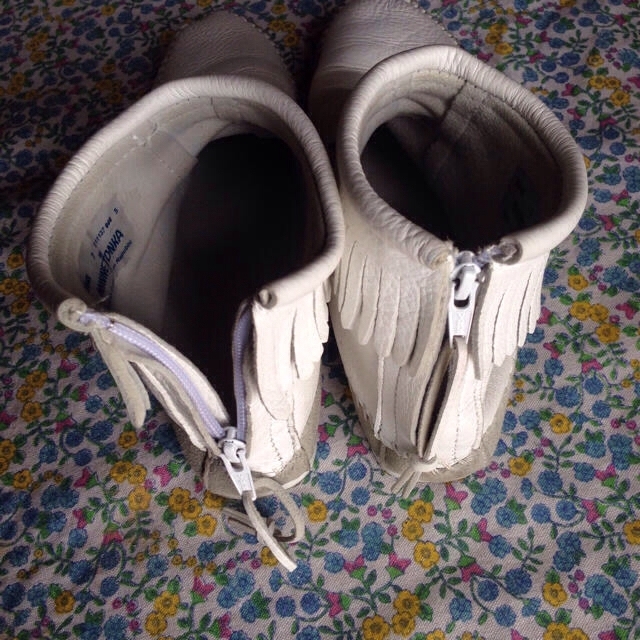 Minnetonka(ミネトンカ)のもかミキ様専用　 レディースの靴/シューズ(ブーツ)の商品写真