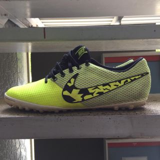 ナイキ(NIKE)のフットサルシューズ(シューズ)