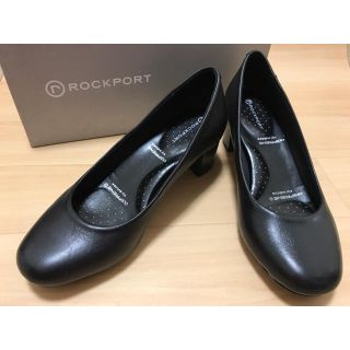 ロックポート(ROCKPORT)の美品 ロックポートのプレーンパンプス 黒 サイズ23センチ(ハイヒール/パンプス)