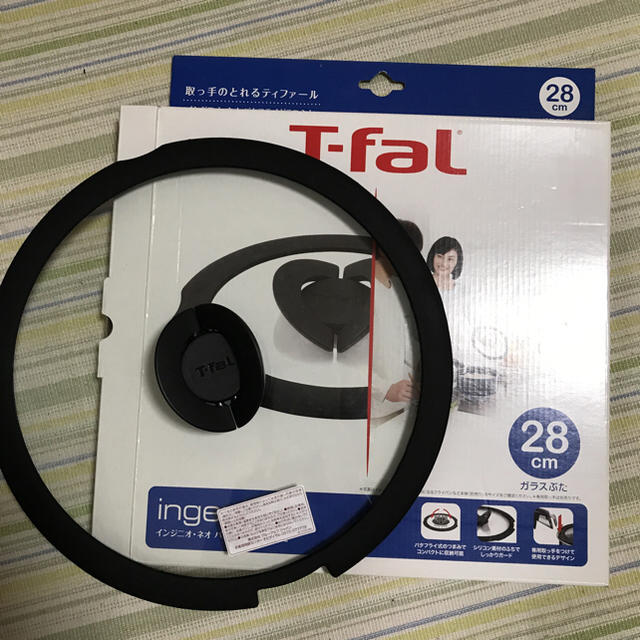 T-fal(ティファール)のT-faL ガラスぶた 28センチ インテリア/住まい/日用品のキッチン/食器(鍋/フライパン)の商品写真