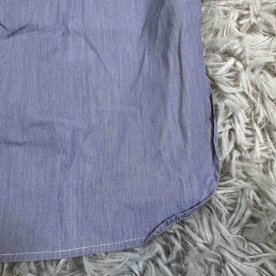 INED(イネド)の✨INED✨サイズ9(M) 青いボタンダウン長袖シャツ レディースのトップス(シャツ/ブラウス(長袖/七分))の商品写真