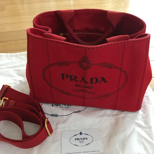 新作モデル PRADA - PRADAカナパ希少な赤♪小さいサイズCANAPA