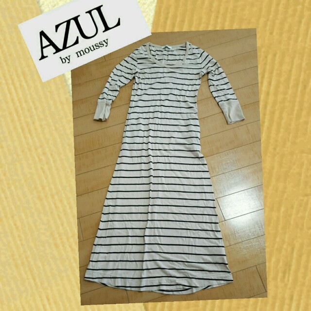 AZUL by moussy(アズールバイマウジー)のAZUL by moussy 
ボーダー七分袖ロングワンピース
 レディースのワンピース(ロングワンピース/マキシワンピース)の商品写真