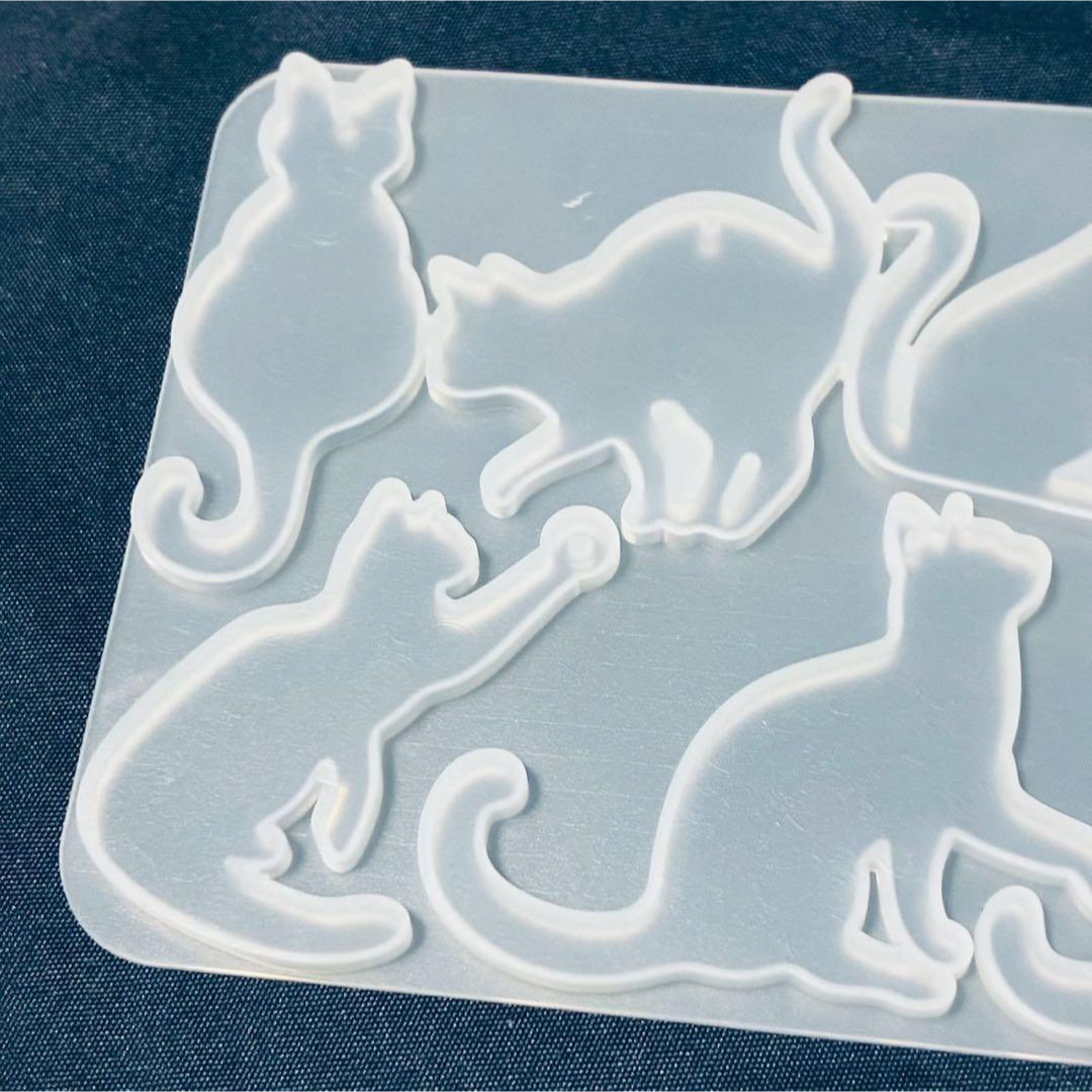 シリコンモールド　クラフト　手作りレジン　ハンドメイド　キーホルダーアクセサリー ハンドメイドの素材/材料(各種パーツ)の商品写真