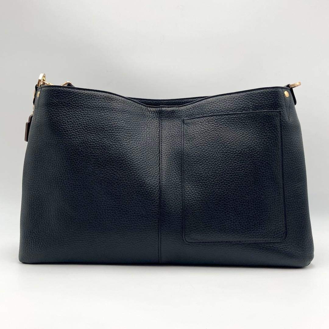 ATAO(アタオ)の新型！超美品✨ATAO エルヴィ+ 2wayバッグ 黒 レザー 大容量 三角ロゴ レディースのバッグ(トートバッグ)の商品写真