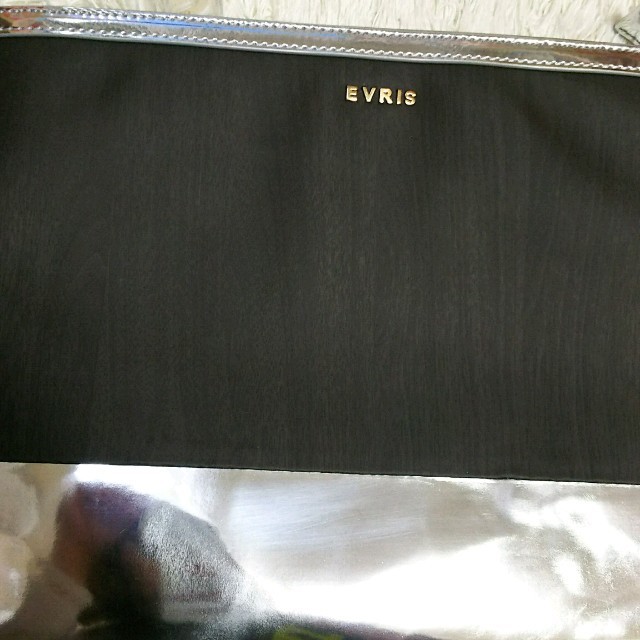 EVRIS(エヴリス)のEVRIS クラッチバッグ レディースのバッグ(クラッチバッグ)の商品写真