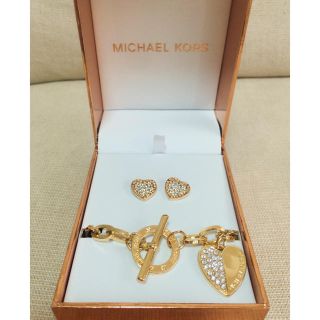 マイケルコース(Michael Kors)の新品！MICHAEL KORS バングル ピアスセット♡ピンクゴールド(ピアス)