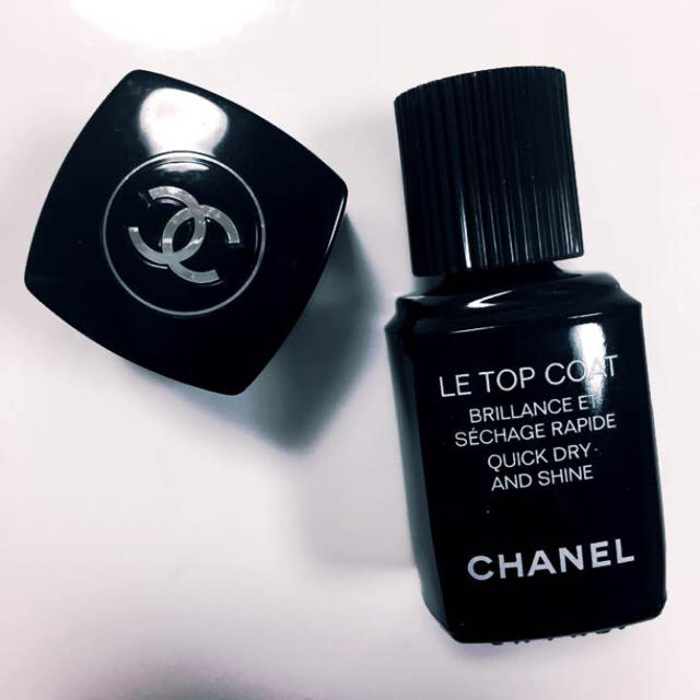 CHANEL(シャネル)のトップコート コスメ/美容のネイル(ネイルトップコート/ベースコート)の商品写真