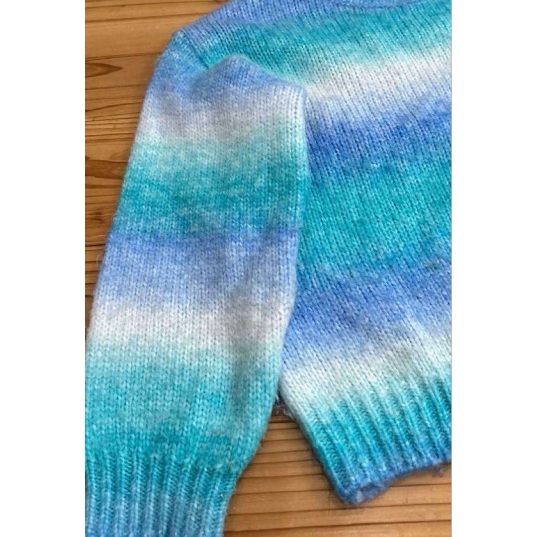 青系グラデーションセーター 140サイズ　女の子 キッズ/ベビー/マタニティのキッズ服女の子用(90cm~)(ニット)の商品写真
