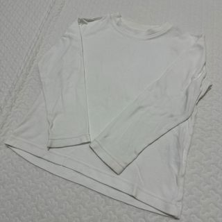 ユニクロ ソフトタッチ クルーネック 130