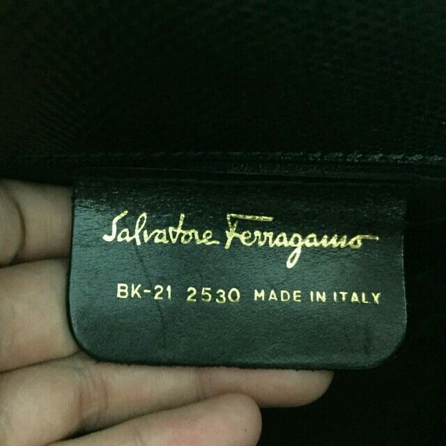 Salvatore Ferragamo(サルヴァトーレフェラガモ)のフェラガモ  ヴァラトートバック レディースのバッグ(トートバッグ)の商品写真