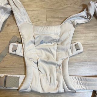 エルゴ エンブレース ソフトエア 抱っこひも Ergobaby