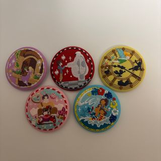 ディズニー　刺繍缶バッジ