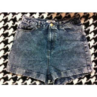ウィゴー(WEGO)のハイウエストショートパンツ(ショートパンツ)