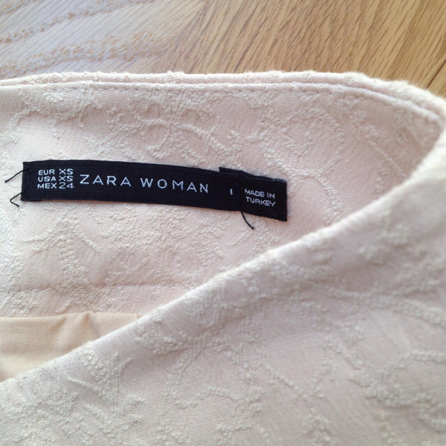 ZARA(ザラ)のコメントください様ご専用♡ZARA♡スカート レディースのスカート(ひざ丈スカート)の商品写真