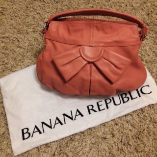 バナナリパブリック(Banana Republic)のバナリパ♡リボンバッグ(ハンドバッグ)