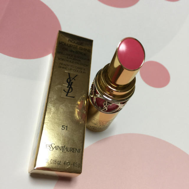 Yves Saint Laurent Beaute(イヴサンローランボーテ)のルージュ ヴォリュプテ シャイン No.51 コスメ/美容のベースメイク/化粧品(口紅)の商品写真