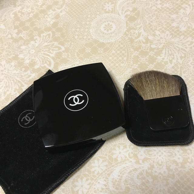 CHANEL(シャネル)のmegumi様専用   限定品 シャネル フェイスパウダー コスメ/美容のベースメイク/化粧品(フェイスパウダー)の商品写真