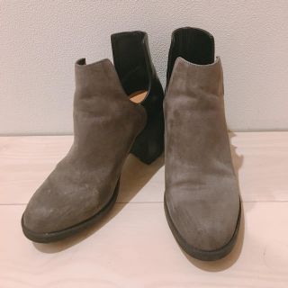 ザラ(ZARA)のZARA ショートブーツ(ブーティ)