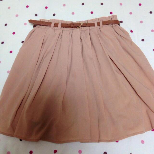 HONEYS(ハニーズ)のふんわりピンクスカート♡ レディースのスカート(ひざ丈スカート)の商品写真