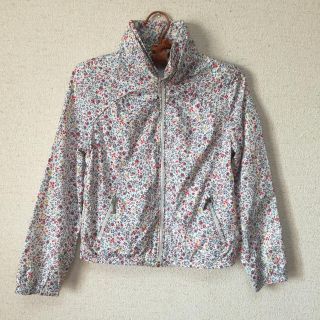 ザラ(ZARA)のZARA 女児ウィンドブレーカー140 花柄 (ジャケット/上着)