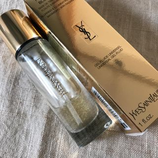 イヴサンローランボーテ(Yves Saint Laurent Beaute)のYSL♡ラディアントタッチ ブラープライマー(化粧下地)