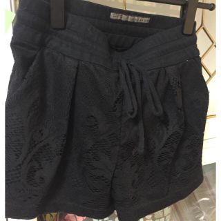 ザラ(ZARA)のZARA ショートパンツ(ショートパンツ)