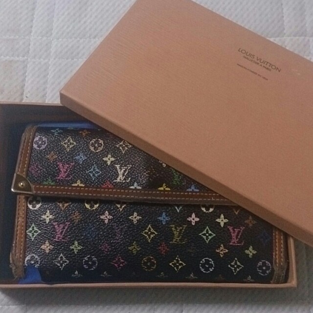 LOUIS VUITTON(ルイヴィトン)の♡LouisVuitton ♡長財布♡ レディースのファッション小物(財布)の商品写真