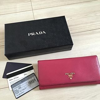 プラダ(PRADA)のSALE中☺︎❤︎様 14日までお取り置き(財布)