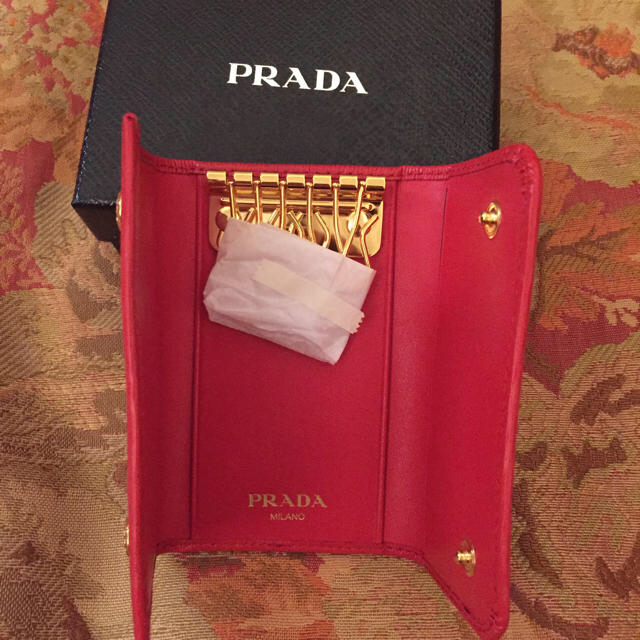 ギャランテ PRADA - プラダ キーケース 赤 サフィアーノレザーの通販