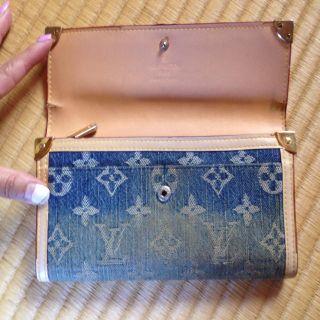 ルイヴィトン(LOUIS VUITTON)のヴィトン♡デニム財布(財布)