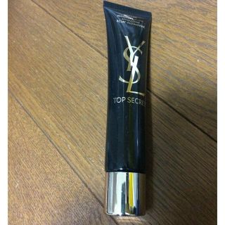 イヴサンローランボーテ(Yves Saint Laurent Beaute)のイブサンローラン下地(化粧下地)