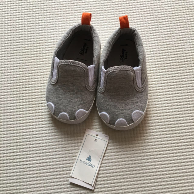 babyGAP(ベビーギャップ)の＊misato様専用＊新品 babyGAP シューズ 11.5㎝ キッズ/ベビー/マタニティのベビー靴/シューズ(~14cm)(スニーカー)の商品写真