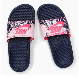 ナイキ(NIKE)の【送料込み】NIKE BENASSI PINK(サンダル)