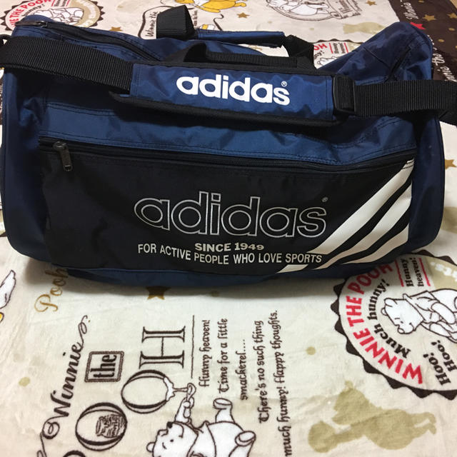 adidas(アディダス)のadidas旅行バック インテリア/住まい/日用品の日用品/生活雑貨/旅行(旅行用品)の商品写真