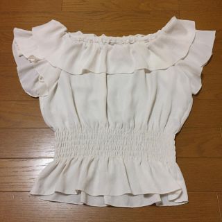 ヘザー(heather)のヘザー オフショルダー シフォン 送料込み(シャツ/ブラウス(半袖/袖なし))