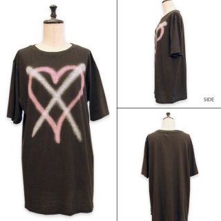 ケイティー(Katie)のkatie spray on heart tシャツ(Tシャツ(半袖/袖なし))