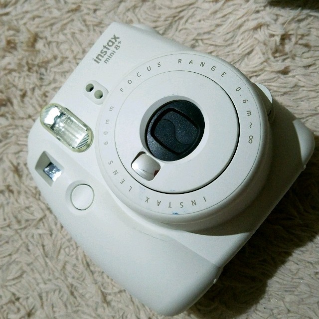 富士フイルム(フジフイルム)のinstax mini 8+ 値下げ！ スマホ/家電/カメラのカメラ(その他)の商品写真