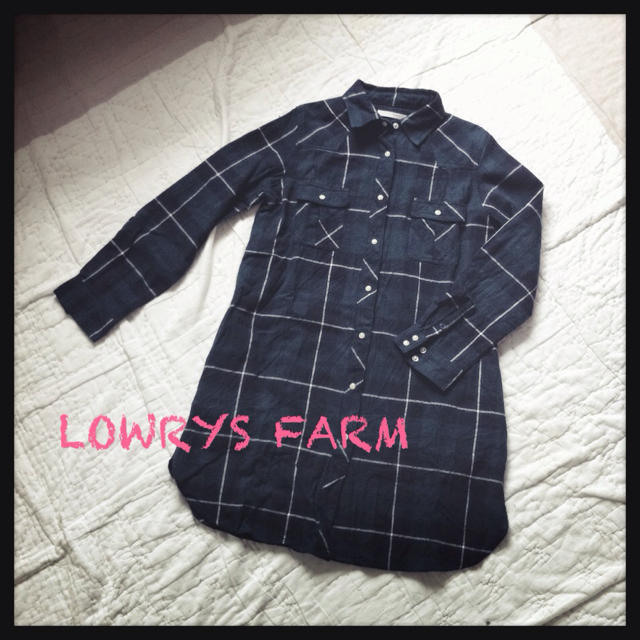 LOWRYS FARM(ローリーズファーム)のLOWRYS FARM シャツワンピ レディースのワンピース(ひざ丈ワンピース)の商品写真