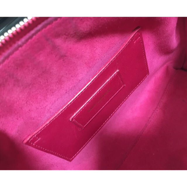 Saint Laurent(サンローラン)のkikiさん専用  サンローラン ベイビーダッフル pink レディースのバッグ(ショルダーバッグ)の商品写真